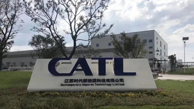 太阳能路灯：揭秘十大品牌背后的技术实力与市场趋势**